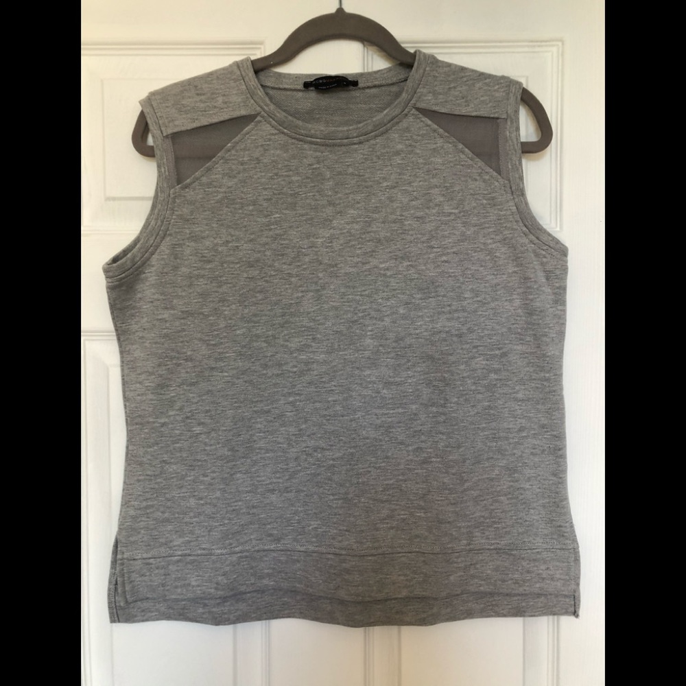 BCBGMAXAZRIA sleeveless sweatshirt. Size Small